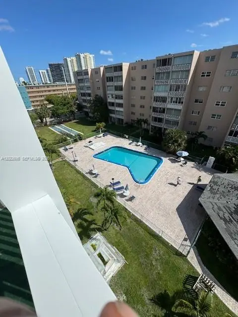 319 NE 14th Ave #607, Hallandale Beach, FL 33009 - #3