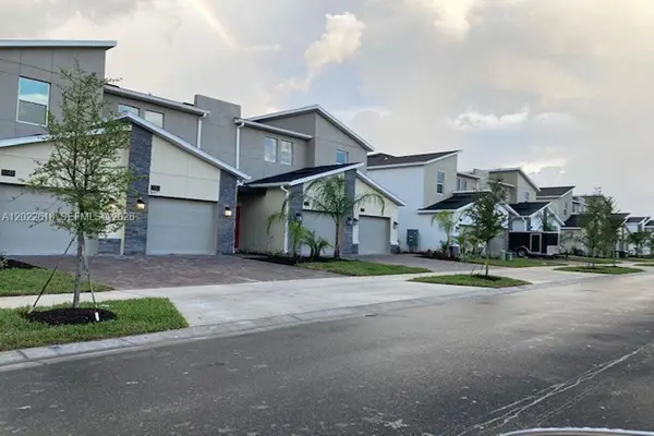 1171 Challenge Dr #1171, Davenport, FL 33896
