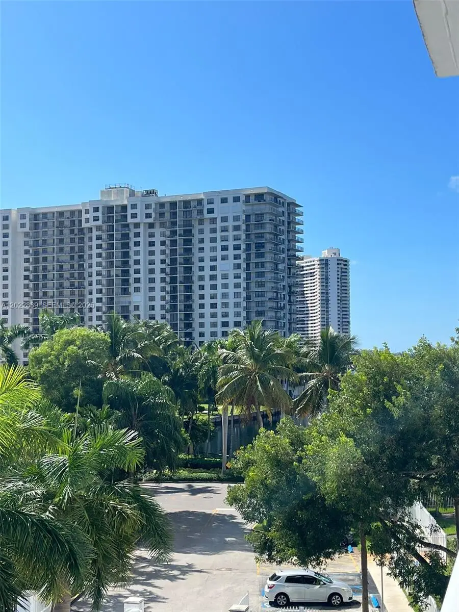 2851 NE 183rd St #405E, Aventura, FL 33160 - #3