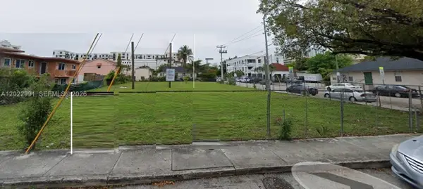 240 SW 7th Ave, Miami, FL 33130
