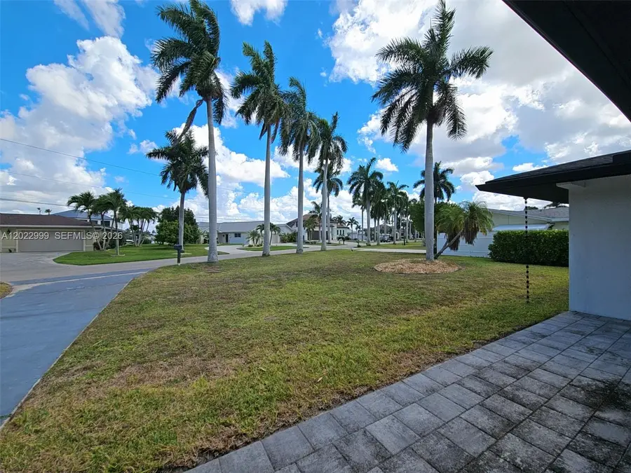 112 Bayshore Dr, Cape Coral, FL 33904 - #3