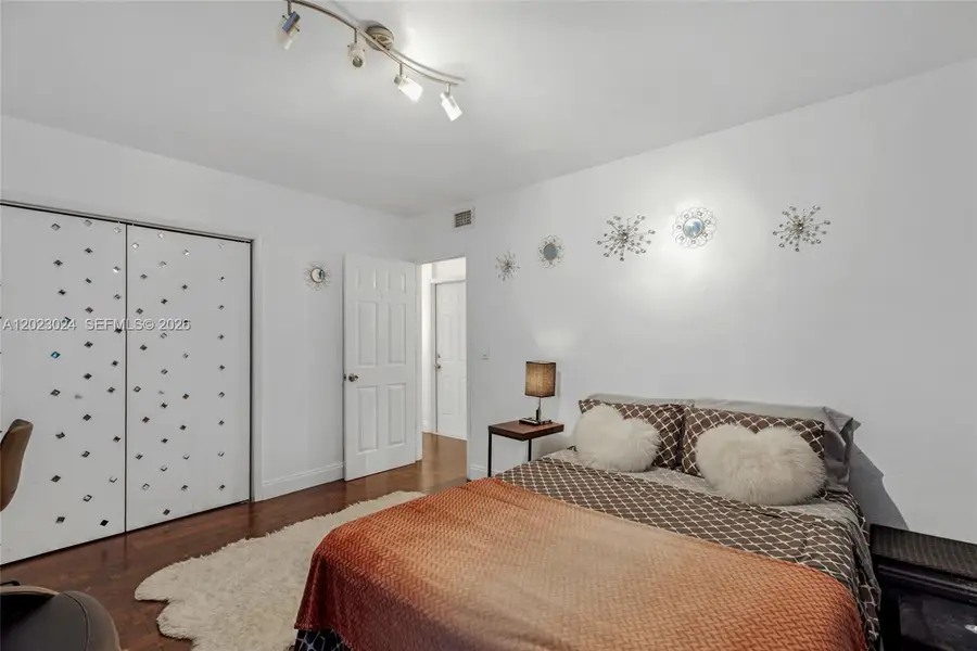 1150 Euclid Ave #101, Miami Beach, FL 33139 - #2