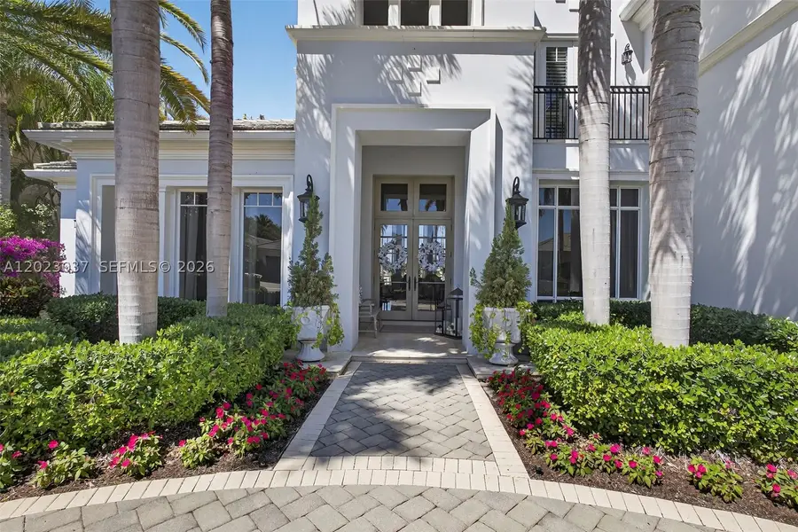 656 Hermitage Cir, Palm Beach Gardens, FL 33410 - #3