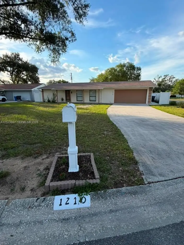 1210 Branda Vista Dr, Brandon, FL 33510 - #2