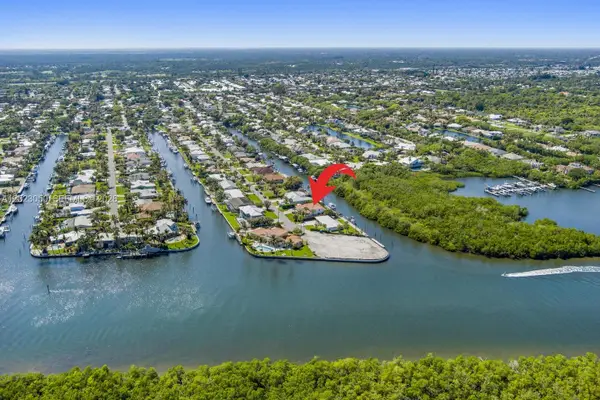 8565 SE Palm St, Hobe Sound, FL 33455
