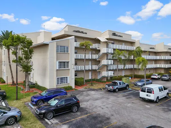 21121 SW 85th Ave #202, Cutler Bay, FL 33189