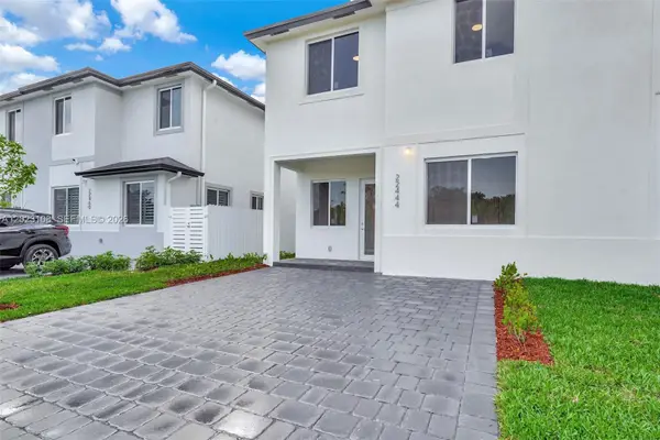 22555 SW 125th Ave #13A, Miami, FL 33170