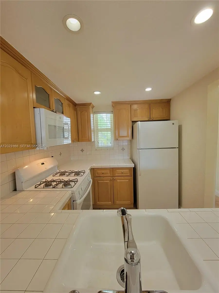 6707 N Kendall Dr #107, Pinecrest, FL 33156 - #3