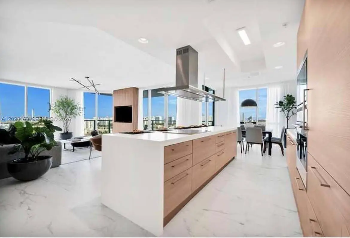 17111 Biscayne Blvd #2209, North Miami Beach, FL 33160 - #1