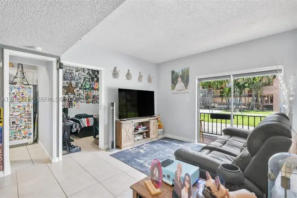 399 NW 72nd Ave #104, Miami, FL 33126