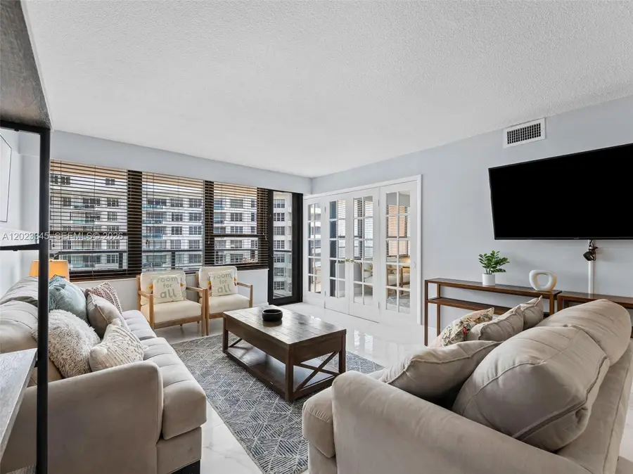 5225 Collins Ave #1509, Miami Beach, FL 33140 - #2