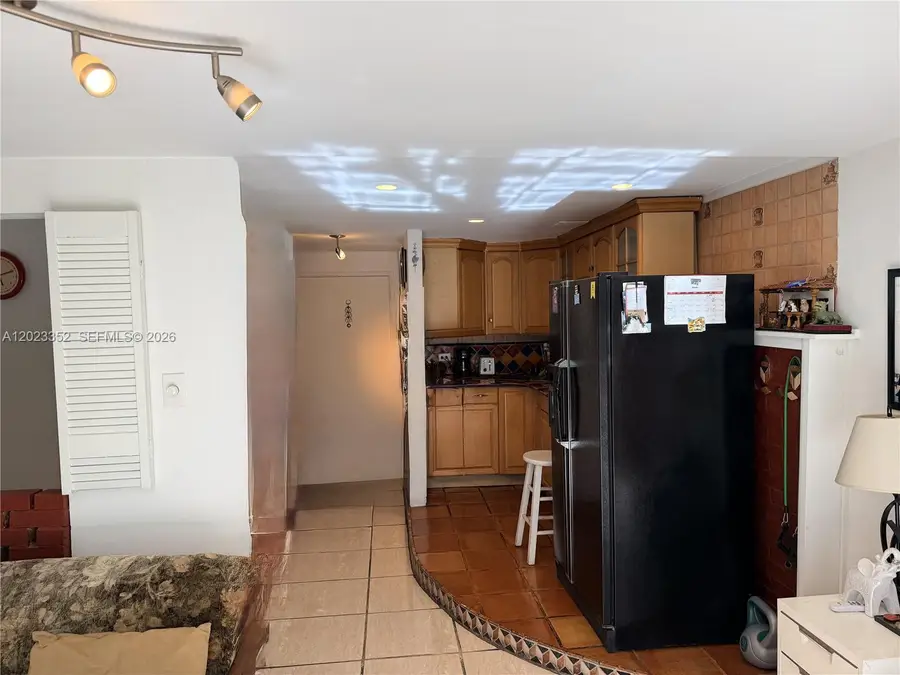 899 West Ave #4G, Miami Beach, FL 33139 - #2