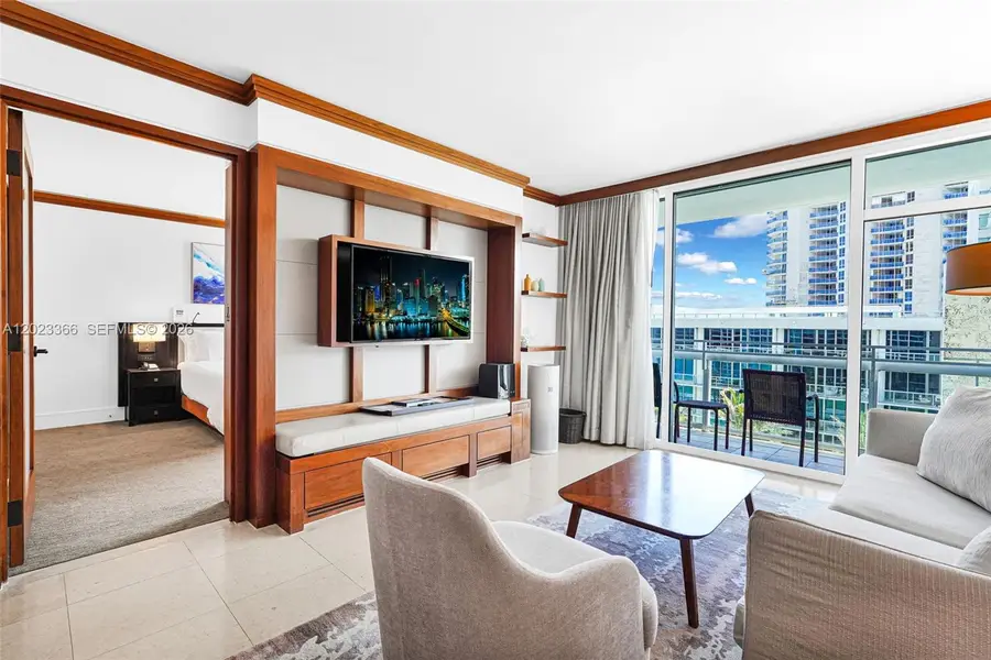 6801 Collins Ave #611 (Door 610), Miami Beach, FL 33141 - #2