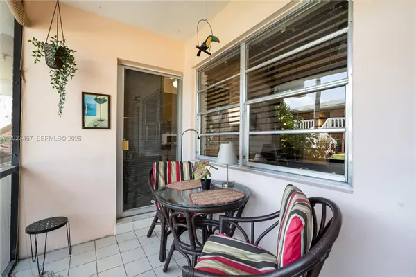 160 NE 8th Avenue #21A, Hallandale Beach, FL 33009