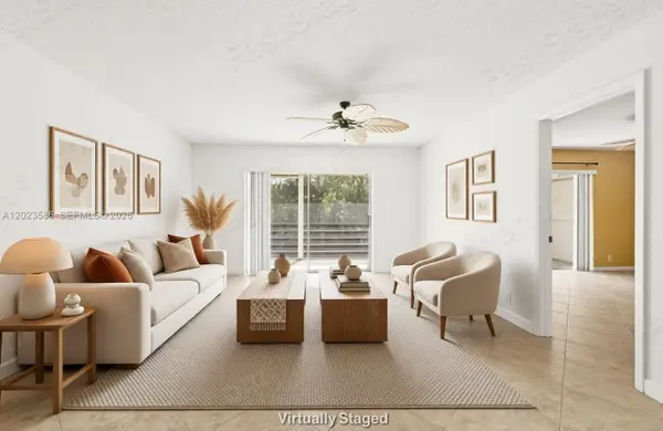 110 Lake Meryl Dr #216, West Palm Beach, FL 33411