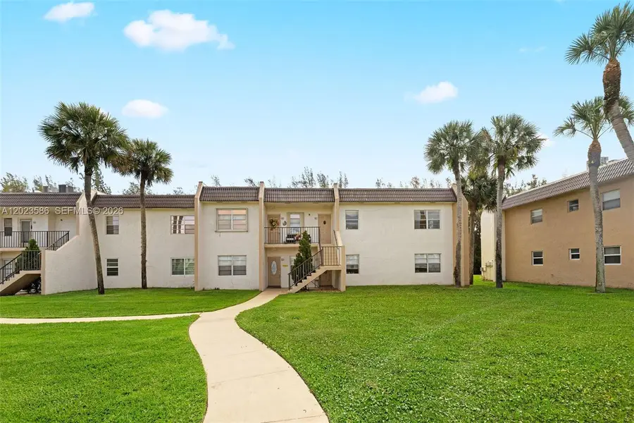 110 Lake Meryl Dr #216, West Palm Beach, FL 33411 - #2