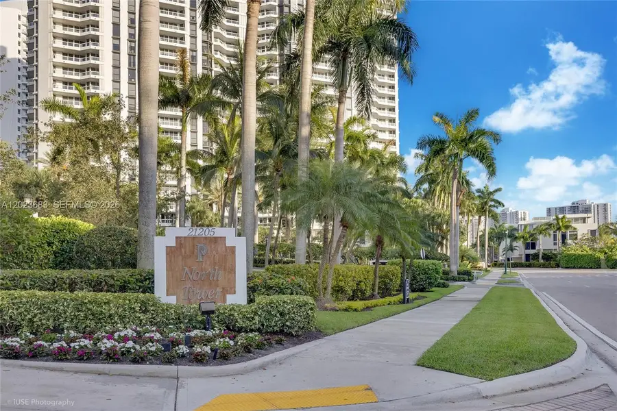 21205 Yacht Club Dr #701, Aventura, FL 33180 - #2