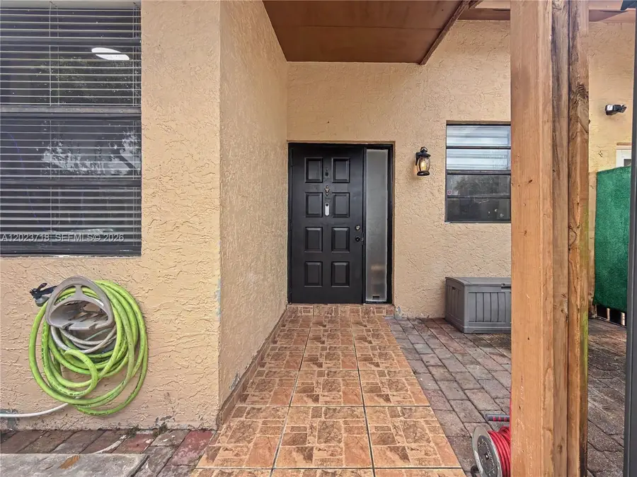 6704 NW 192nd Ter, Hialeah, FL 33015 - #3