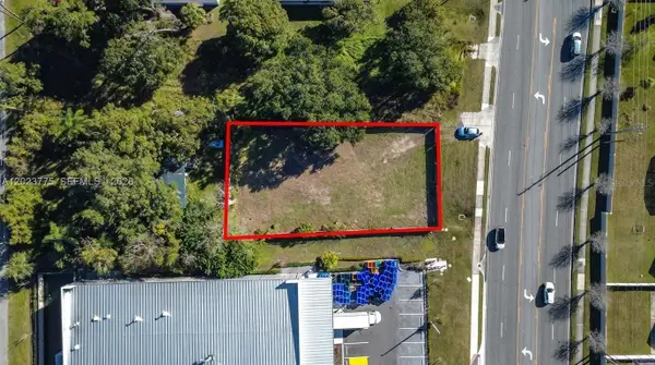 303 E Lancaster, Orlando, FL 32809