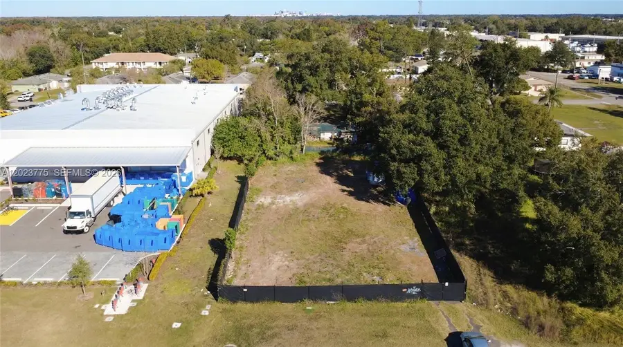 303 E Lancaster, Orlando, FL 32809 - #2