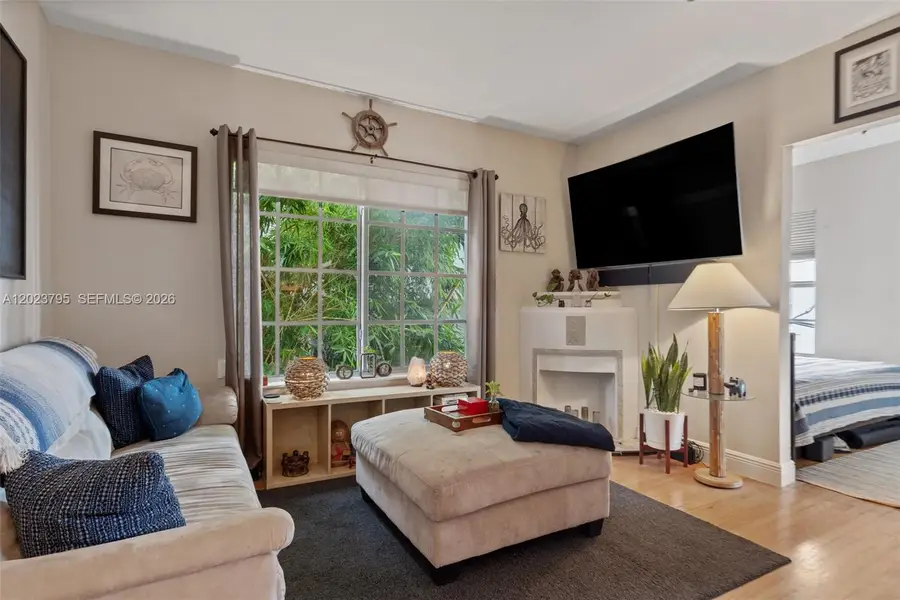 936 Pennsylvania Ave #205, Miami Beach, FL 33139 - #2
