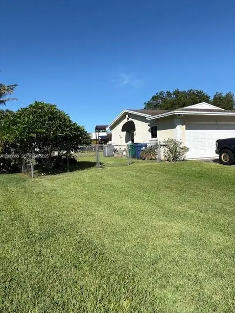 18543 SW 91st Ave, Cutler Bay, FL 33157 - #3