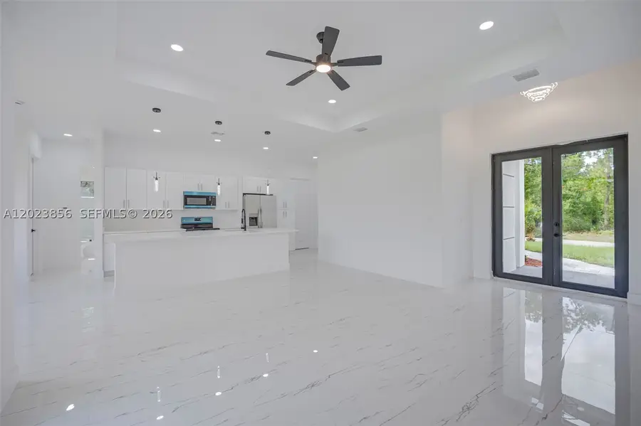 931 Barcelona St E, Lehigh Acres, FL 33974 - #3
