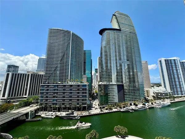 475 Brickell Avenue #1614, Miami, FL 33131