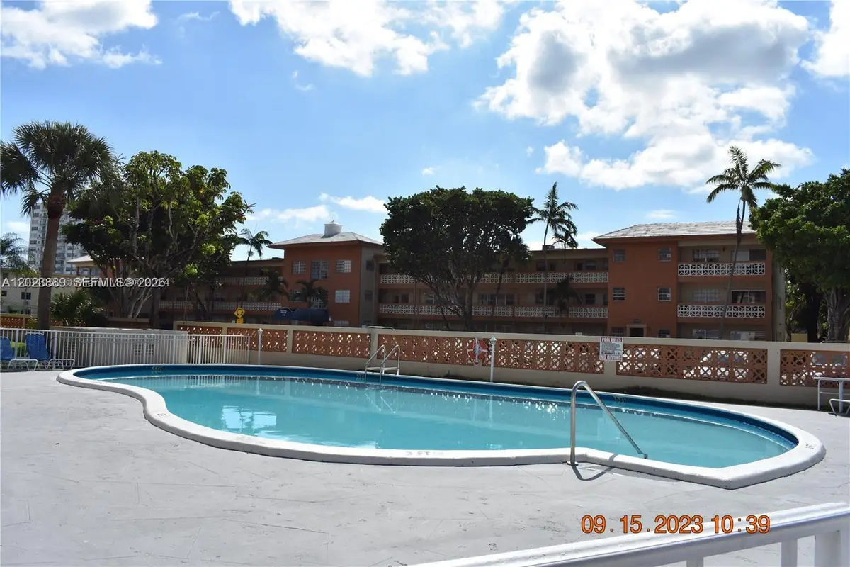 11840 NE 19th Dr #14, North Miami, FL 33181 - #1