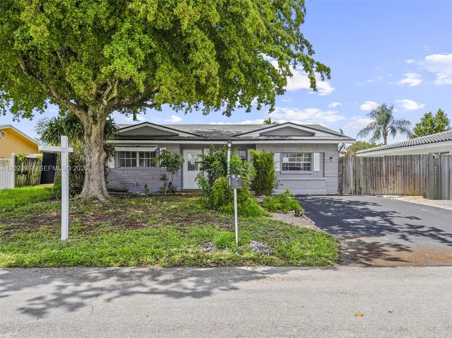 3310 NW 66th St, Fort Lauderdale, FL 33309 - #2