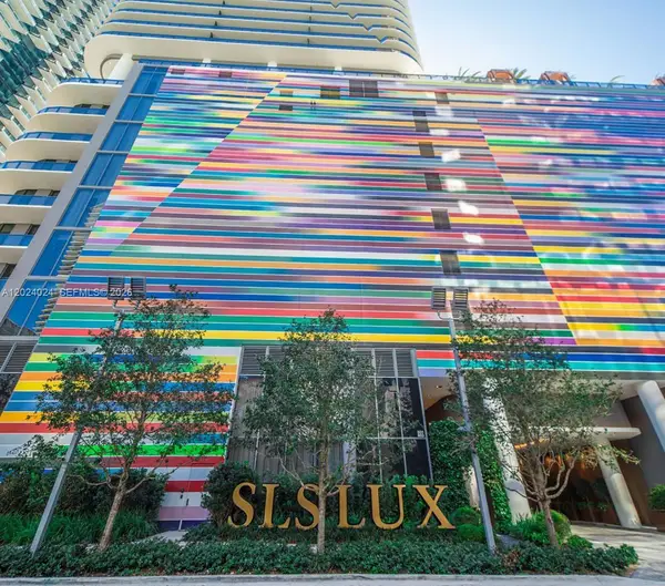 801 S Miami Ave #4405, Miami, FL 33130