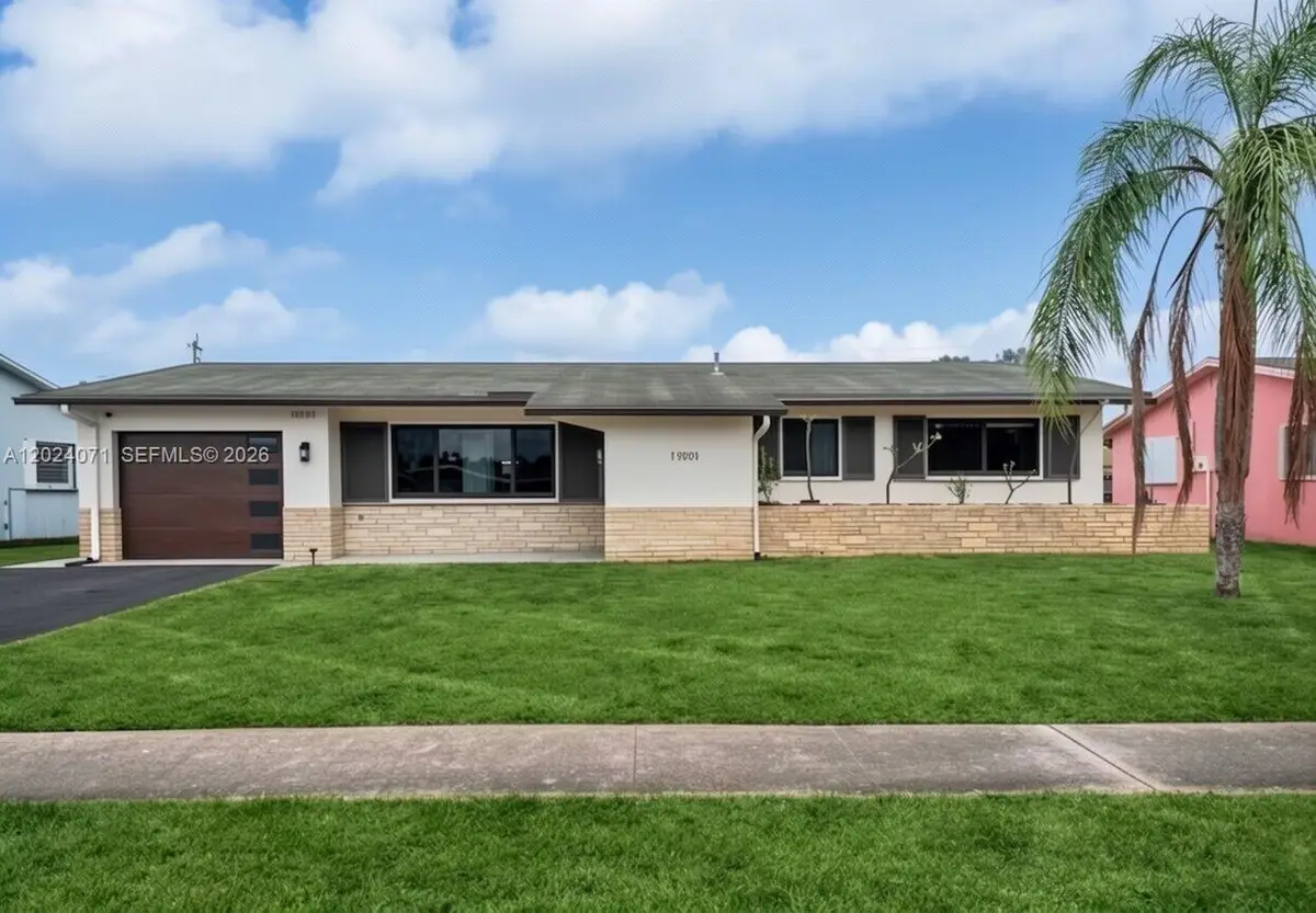 11901 NW 23rd St, Pembroke Pines, FL 33026 - #1