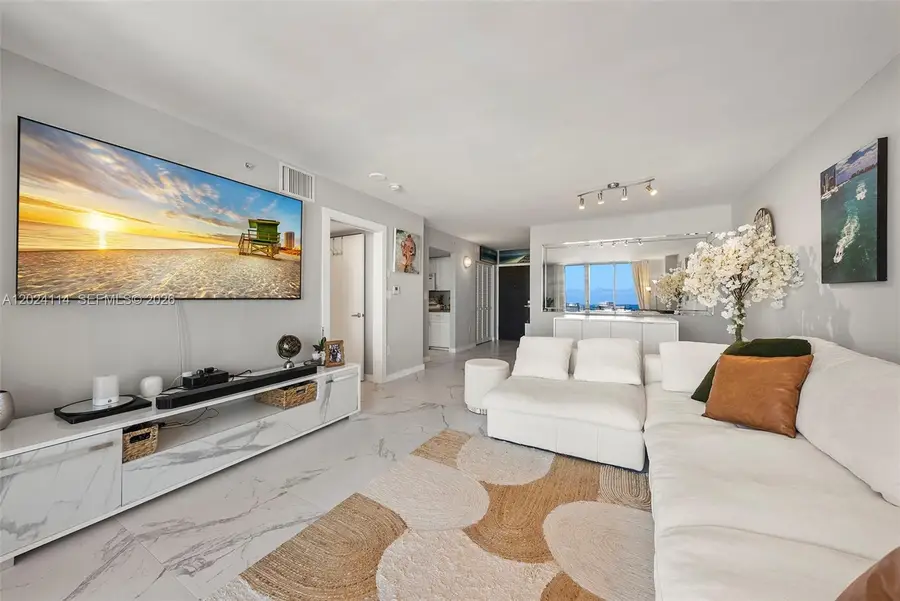 90 Alton Rd #1405, Miami Beach, FL 33139 - #3