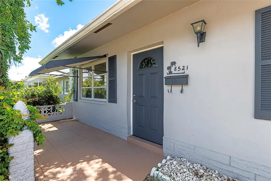 8521 NW 57th Ct, Tamarac, FL 33321 - #2