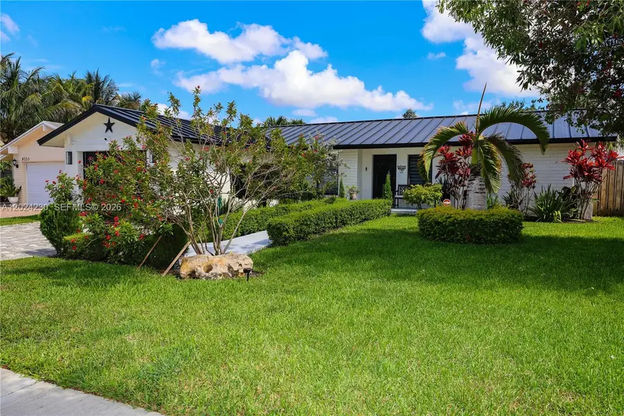 9330 NW 43rd St, Sunrise, FL 33351 - #3