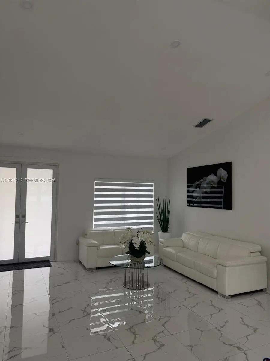 16911 NW 87th Ct, Miami Lakes, FL 33018 - #2