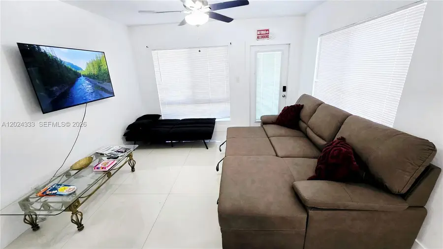 139 NW 14th Way, Dania Beach, FL 33004 - #3