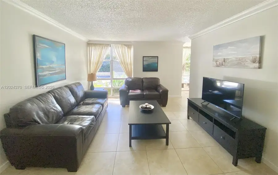 210 172nd St #226, Sunny Isles Beach, FL 33160 - #3