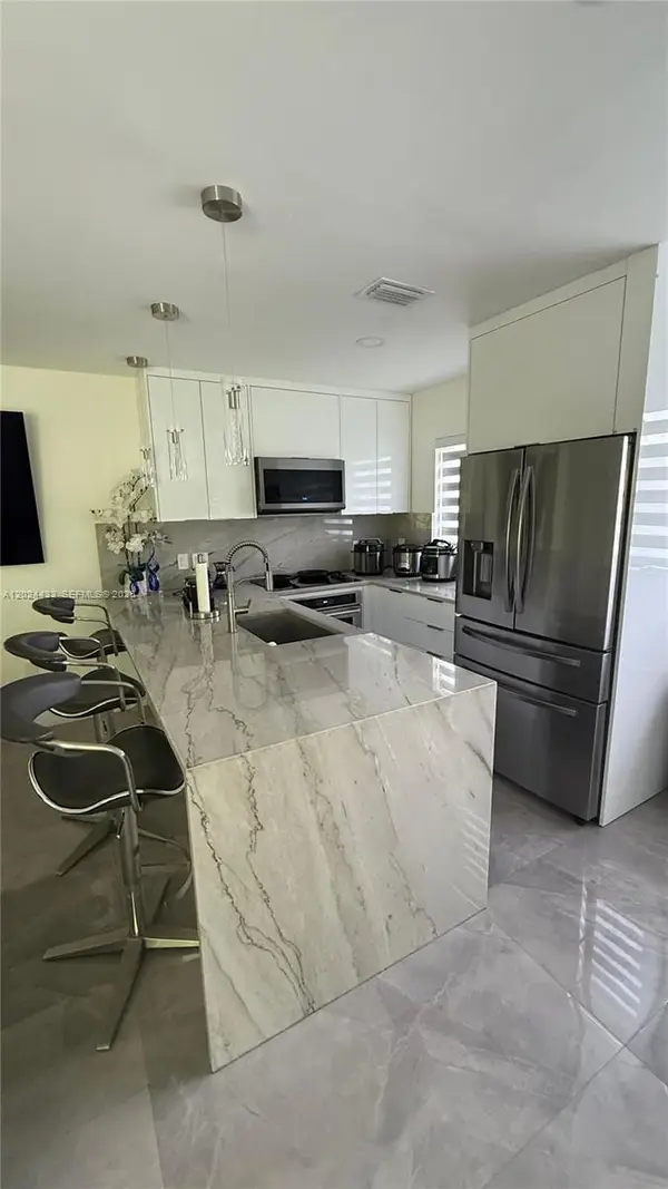 13675 SW 62nd St #202-3, Miami, FL 33183