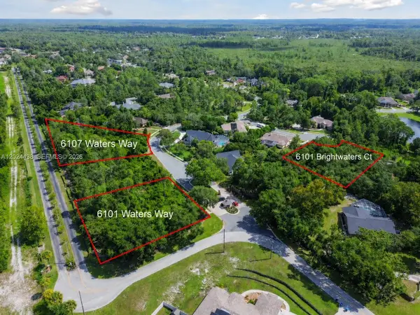 6107 Waters Way, Spring Hill, FL 34607