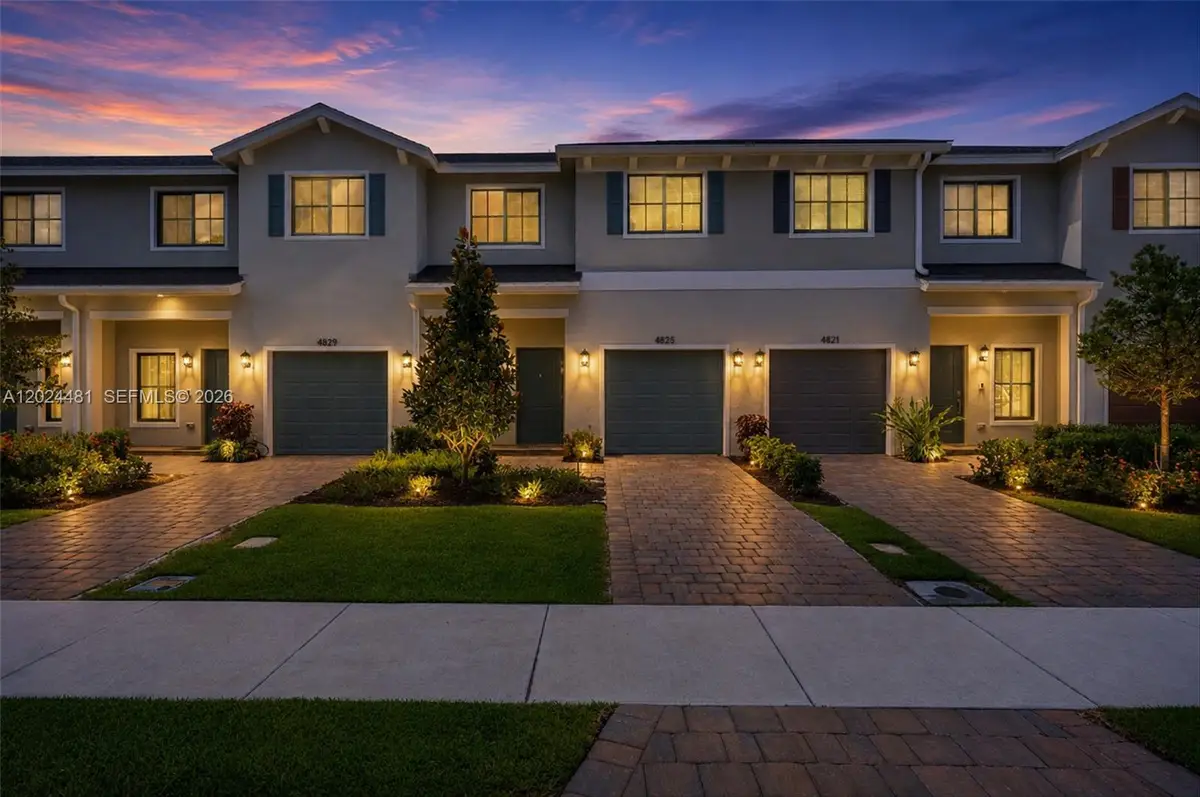 4825 Dillion St, Lake Worth, FL 33463 - #1