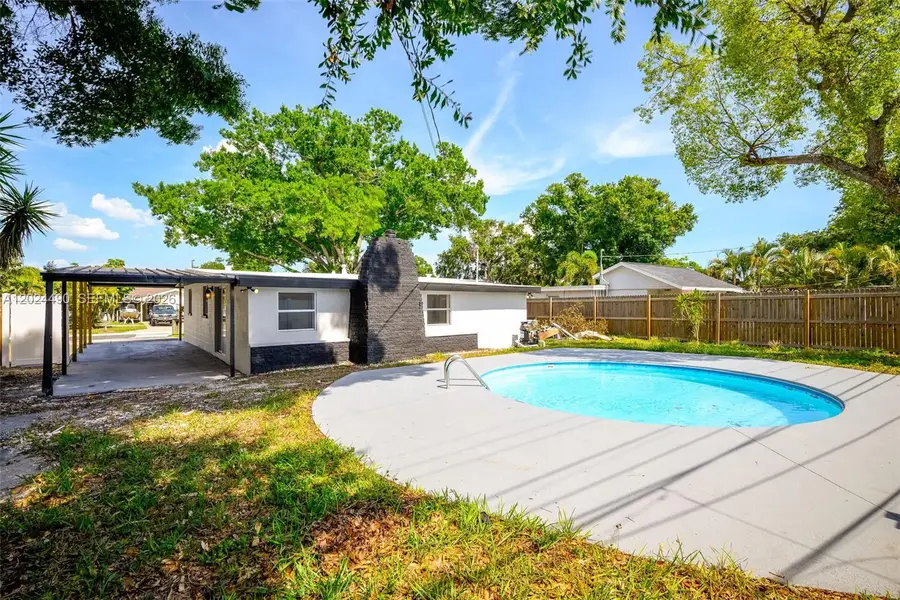 9596 Groveland St, Boca Ciega, FL 33772 - #3