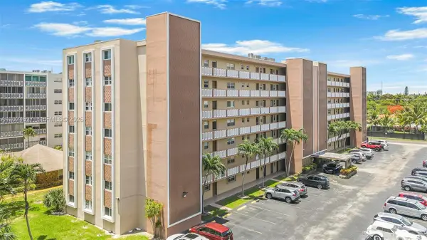 500 NE 12th Ave #407, Hallandale Beach, FL 33009