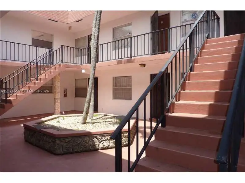 344 SW 1st St #9, Pompano Beach, FL 33060 - #1
