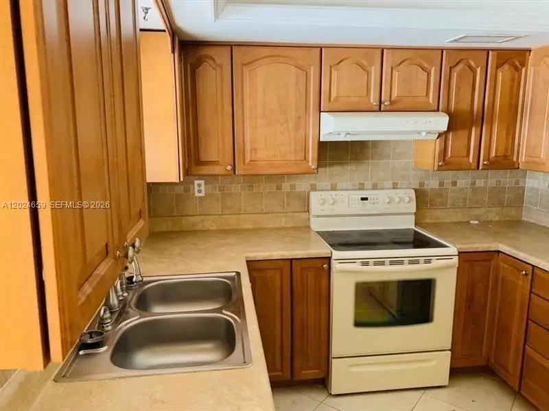 344 SW 1st St #9, Pompano Beach, FL 33060 - #2