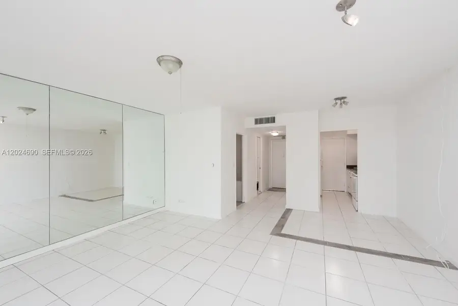 1408 Brickell Bay Dr #1116, Miami, FL 33131 - #3