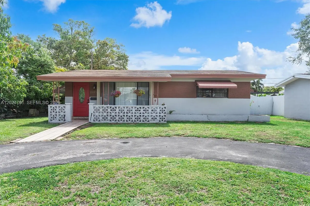 2321 Gulfstream Dr, Miramar, FL 33023 - #1