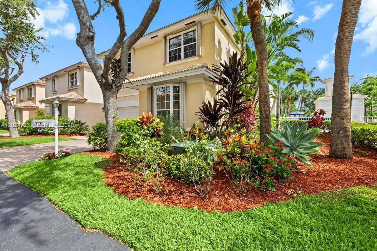 1241 Grant St, Hollywood, FL 33019 - #1