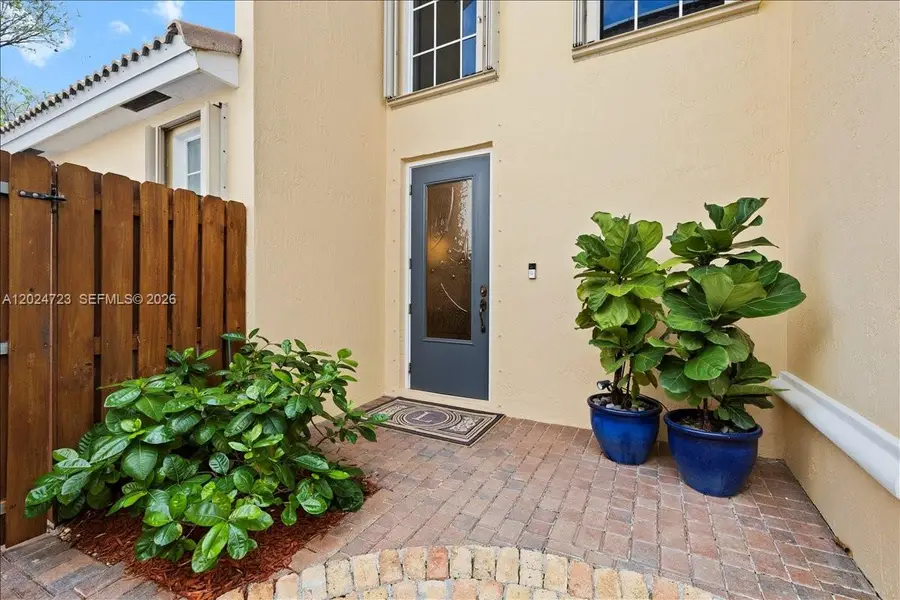1241 Grant St, Hollywood, FL 33019 - #3