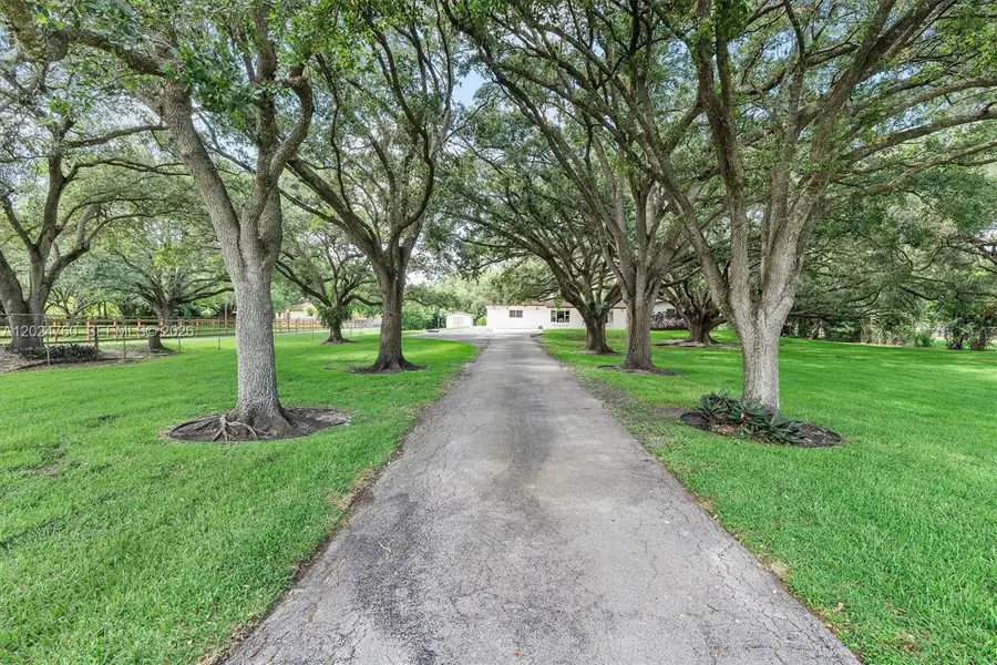 13821 Mustang Trl, Southwest Ranches, FL 33330 - #2